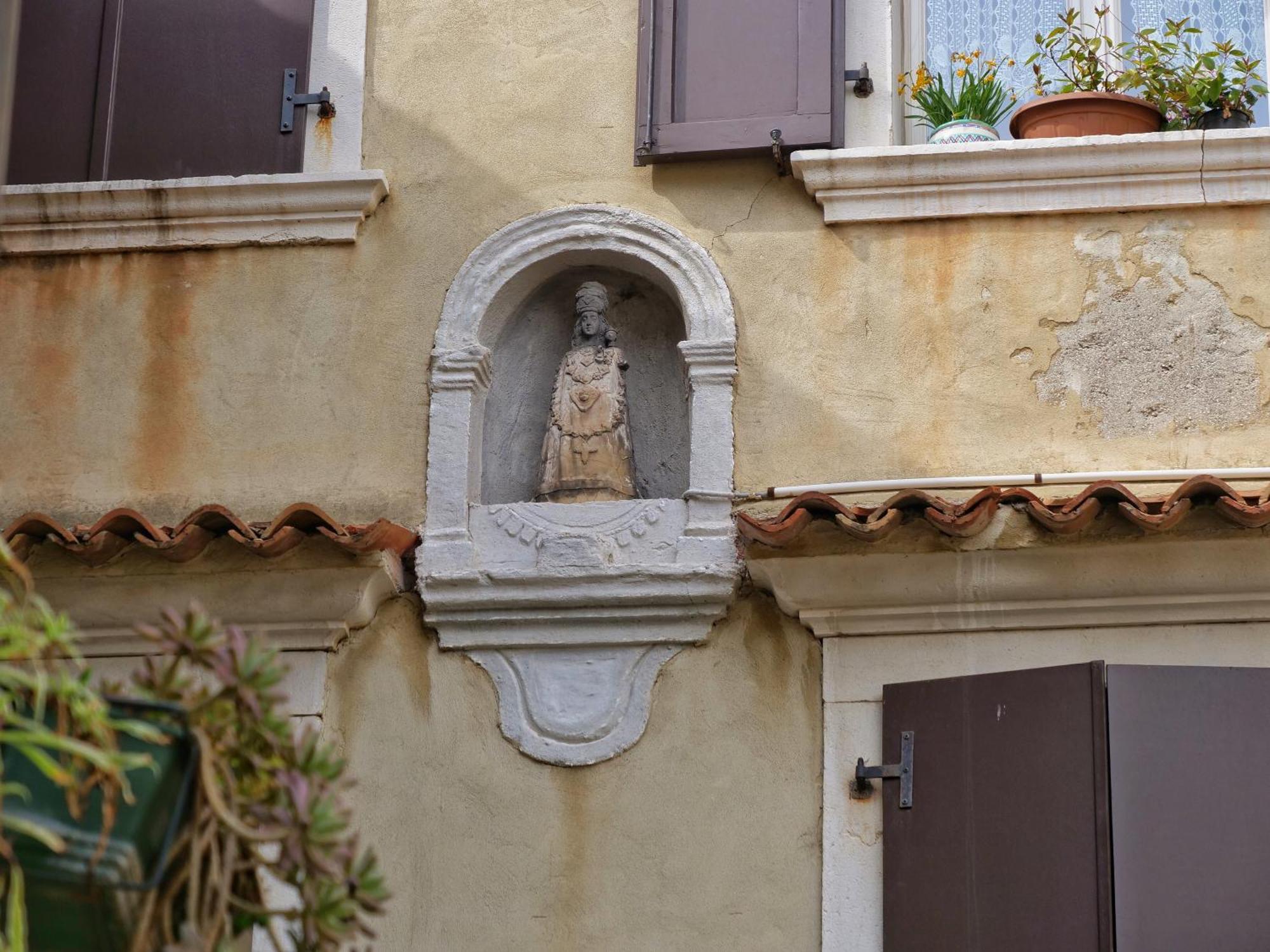 Casa Vianella - Romantico Monolocale Per Vivere Come Una Volta Градо Экстерьер фото